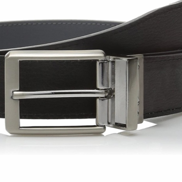 Handsome Nike reversible belt nwt - Picture 4 of 5